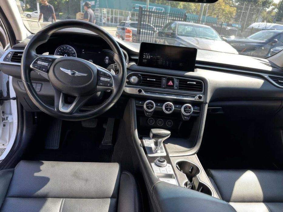 Genesis G70      2023