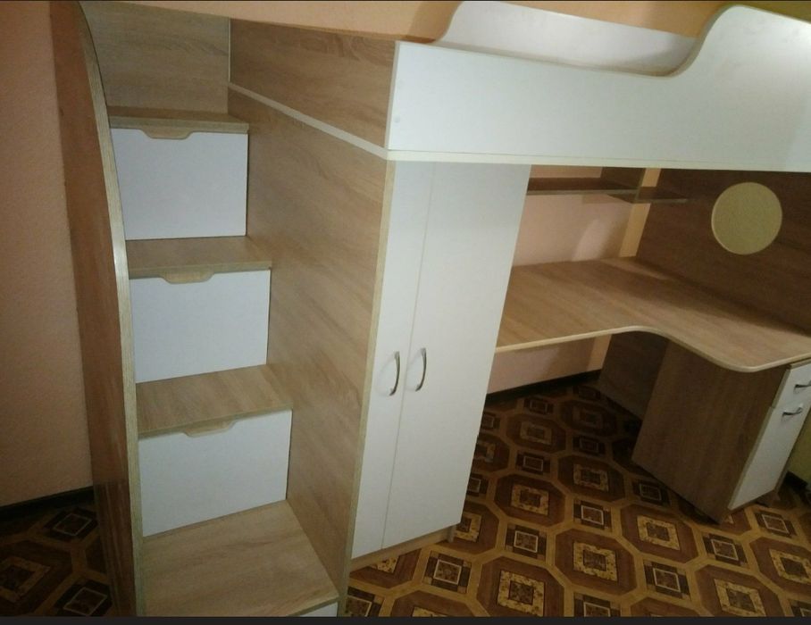 Ліжко-горище з шафою та столом (дуб сомона/біле) м.Київ