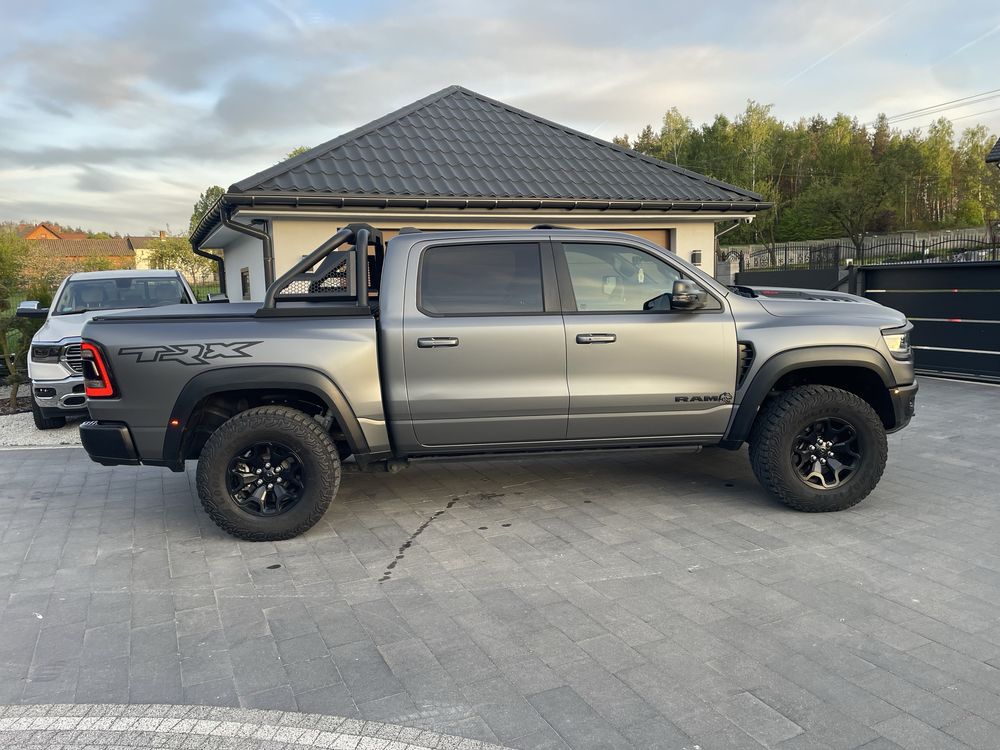 Ram TRX 6.2 702km LPG supercharger szary mat prawdziwy potwor full