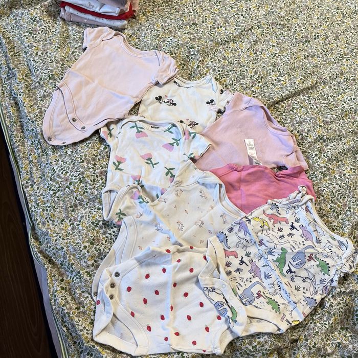 Лот/набір речей дівочий 0-3 місяці (50,56,62)