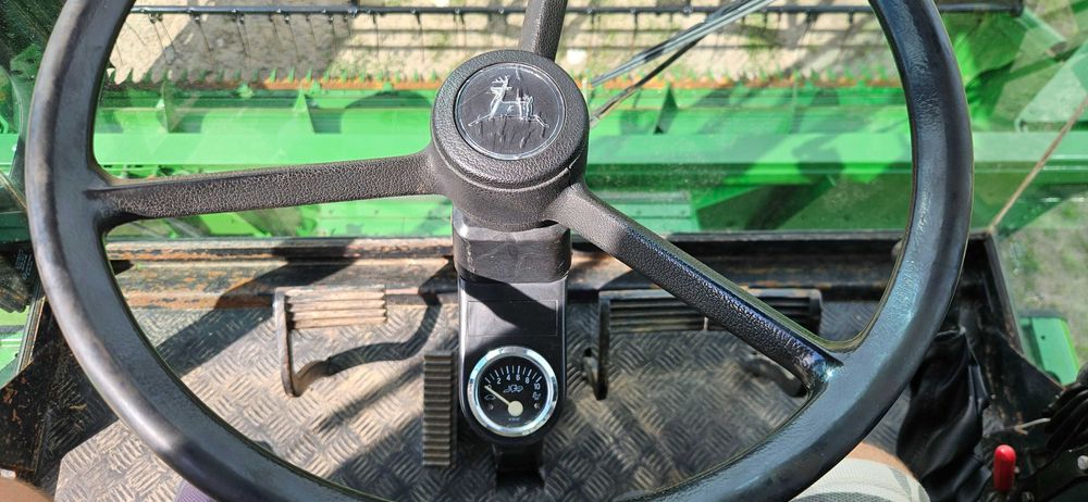 Комбайн зернозбиральний JOHN DEERE 1065 . 3.6m.