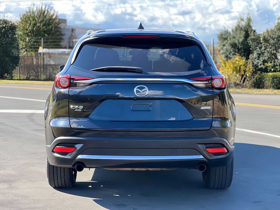 Mazda CX-9      2017