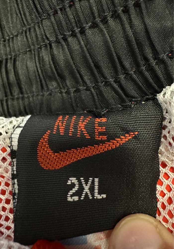 Червоні Шорти Nike з підкладкою