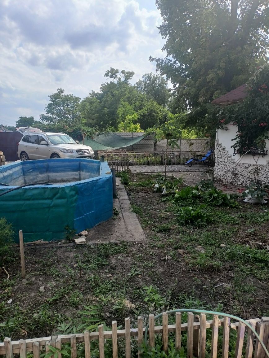 Здам кімнати під проживання  чи комплекс
