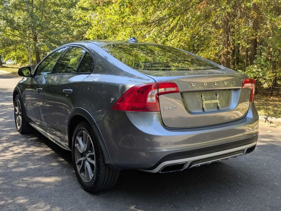 Volvo S60      2017
