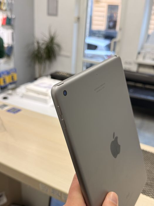 iPad 5th 32gb Wifi Магазин iStory