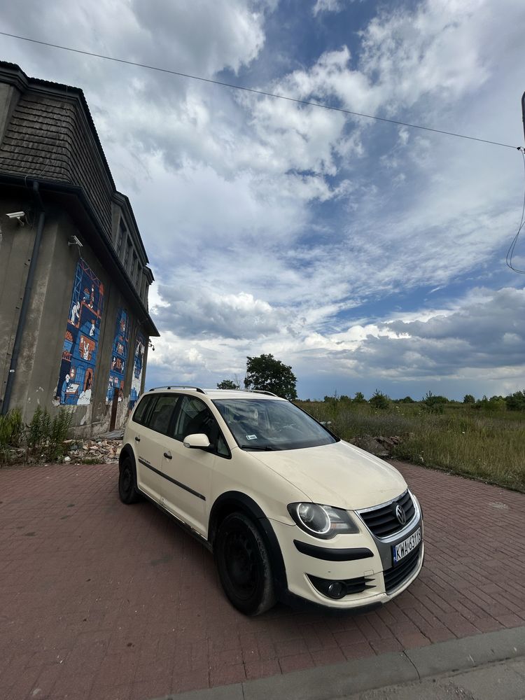 Volkswagen Touran Cross 1,9tdi 7 osobowy