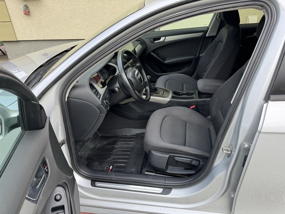 Audi A4 B8 2.0 TDI 143KM **opłacony**manual**navi**kamera**klima**