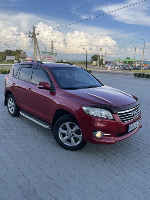 Продається автомобіль.