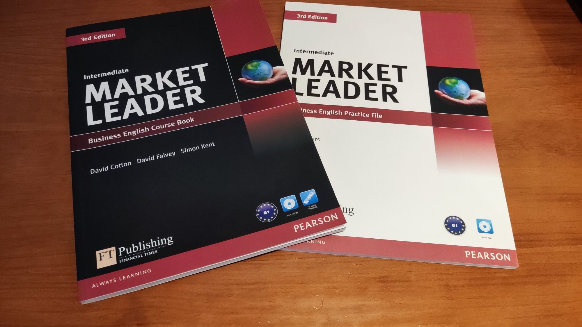 Livros de Inglês para Negócios: Market Leader 3rd Edition (Pearson)