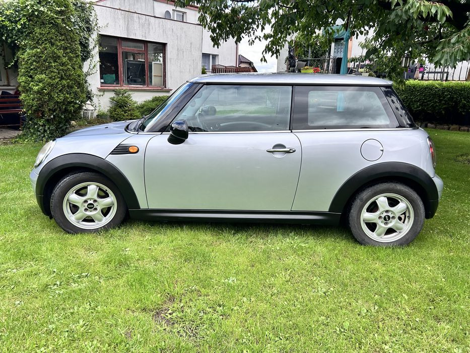 Mini one 1,4 benzyna 2007