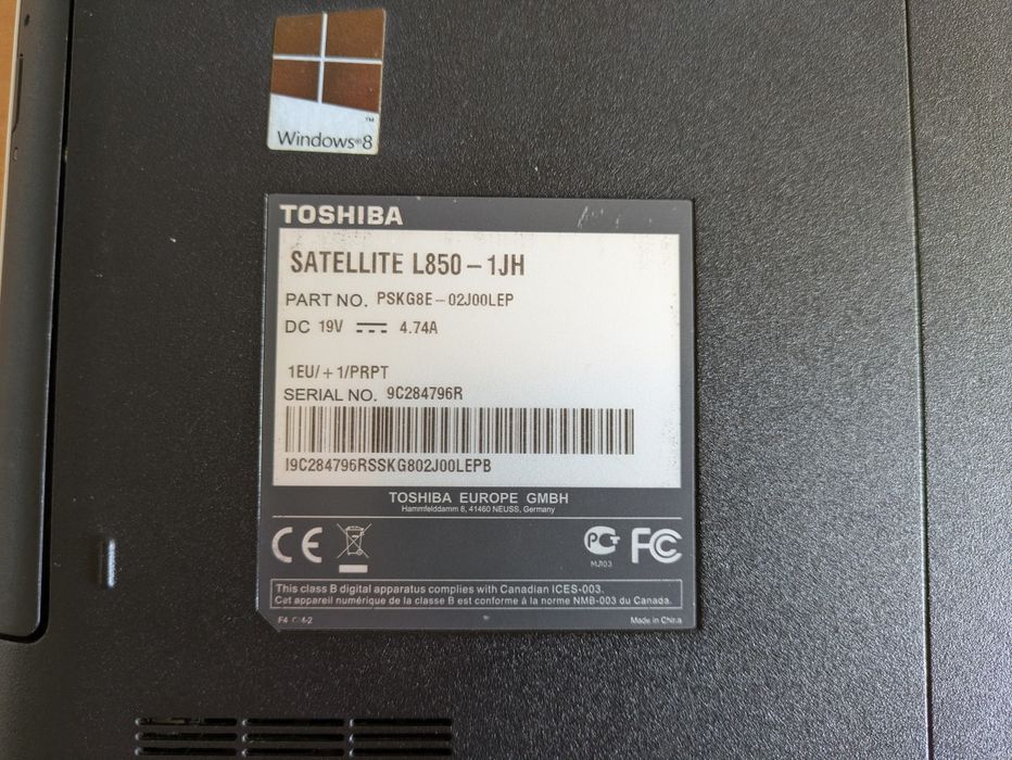 Toshiba L850 quad core i7 3610QM 8GB 256GB