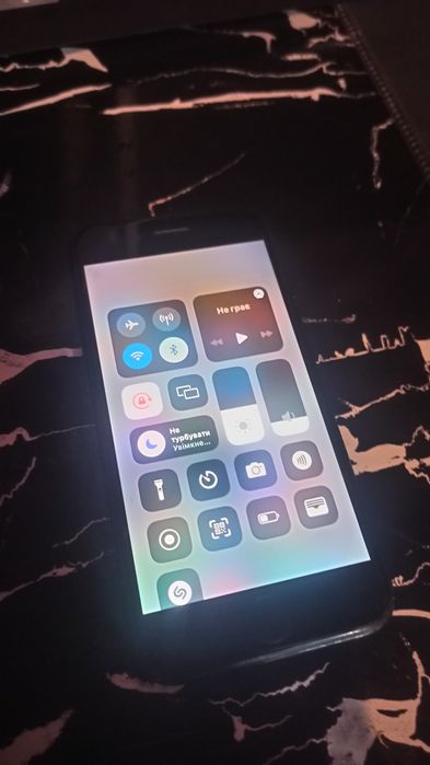 Продам iPhone 7 32gb