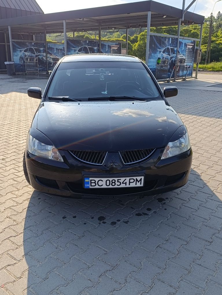 Лансер 9 в хорошому стані