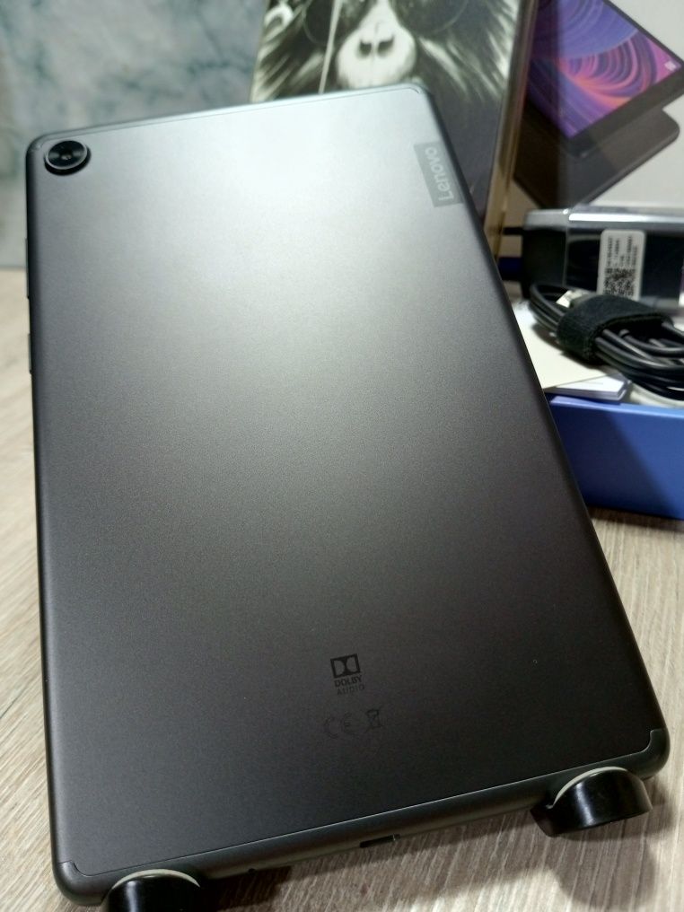 Планшет Lenovo Tab M8 HD, 8", LTE, 4G, WiFi