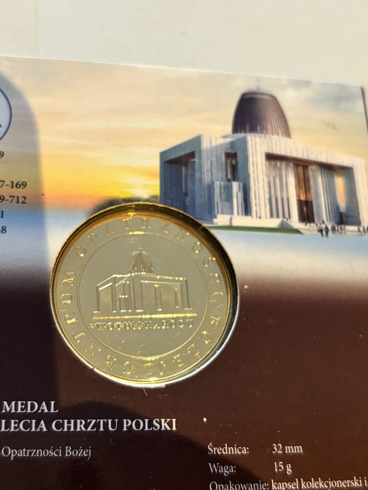 Pamiątkowy medal z okazji 1050-lecia chrztu polski