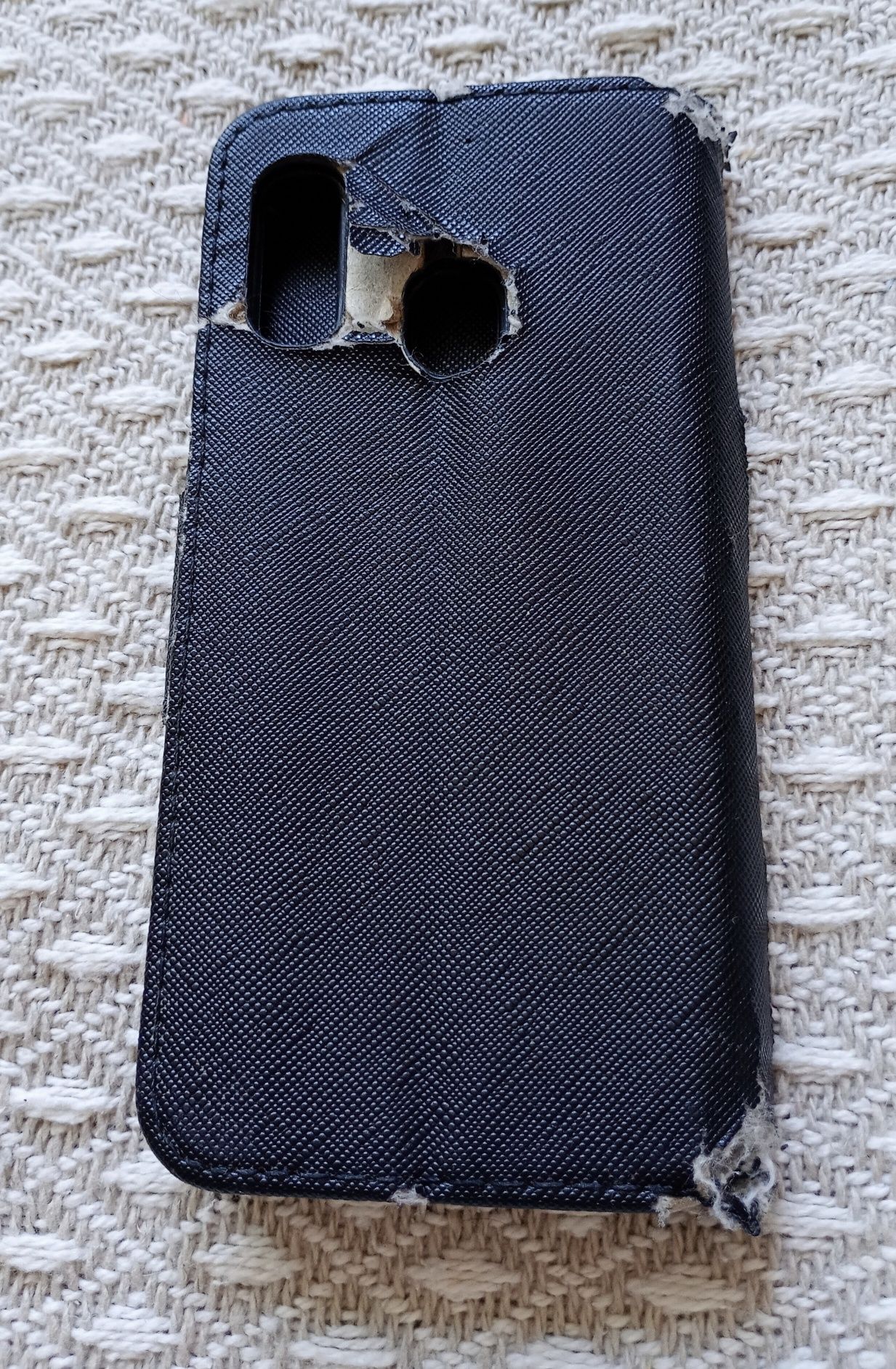 Za 1 zł Etui pokrowiec zamykany na telefon