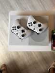 Xbox one S konsola do gier bialy plus gry Mafia GTA Assassins