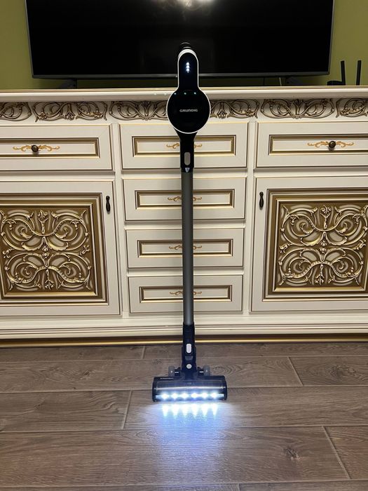 Бездротовий акумуляторний  ручний пилосос 110W Grundig Німецький!