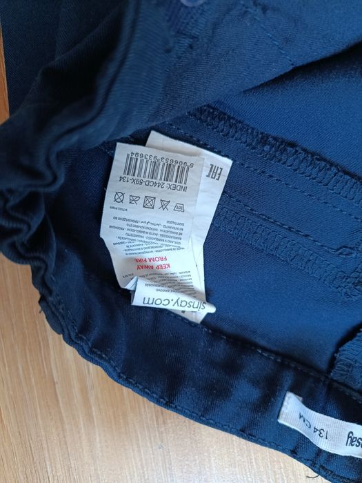 Spodnie eleganckie chłopięce w rozmiar 128 Sinsay