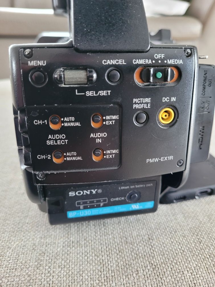 Kamera Sony PMW-EX1R okazja 300 godzin