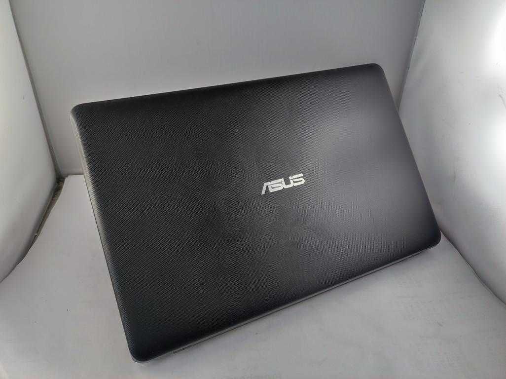 Laptop Asus R752L, I7-4510U, 1TB, 8GB , GTX 850M, 17 cali !