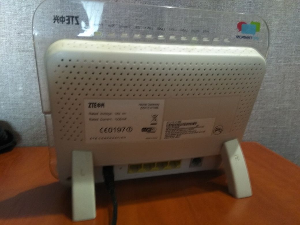 Модем з  Wi Fi. ZTE Home Gateway ZVX10 H108L