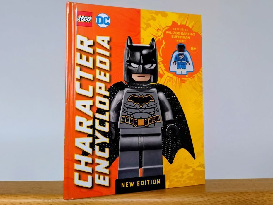LEGO DC Character Encyclopedia New Edition: With Exclusive LEGO DC Min