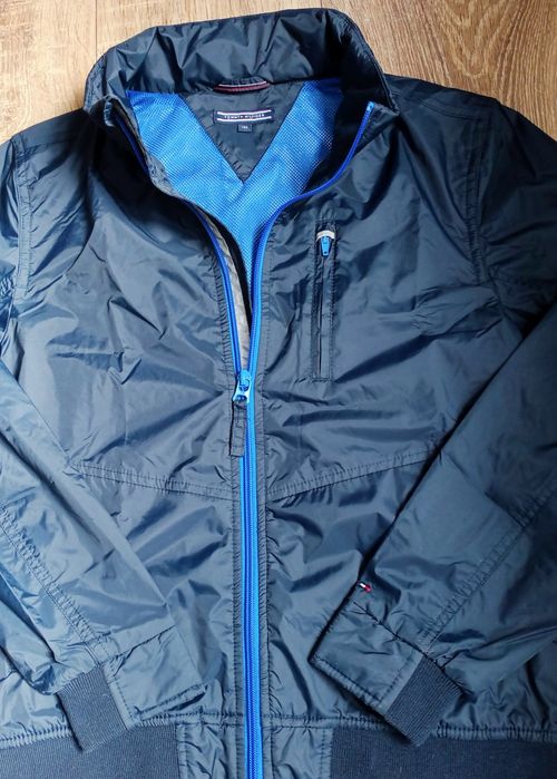 Tommy Hilfiger kurtka 158
Hilfinger przeciwdeszczowa kurtka