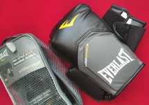 Боксёрские перчатки EVERLAST