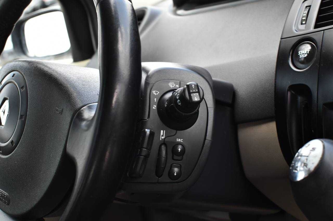 Renault Scenic 2005р. 1.6 бензин, обмін [Перший внесок від 20%]