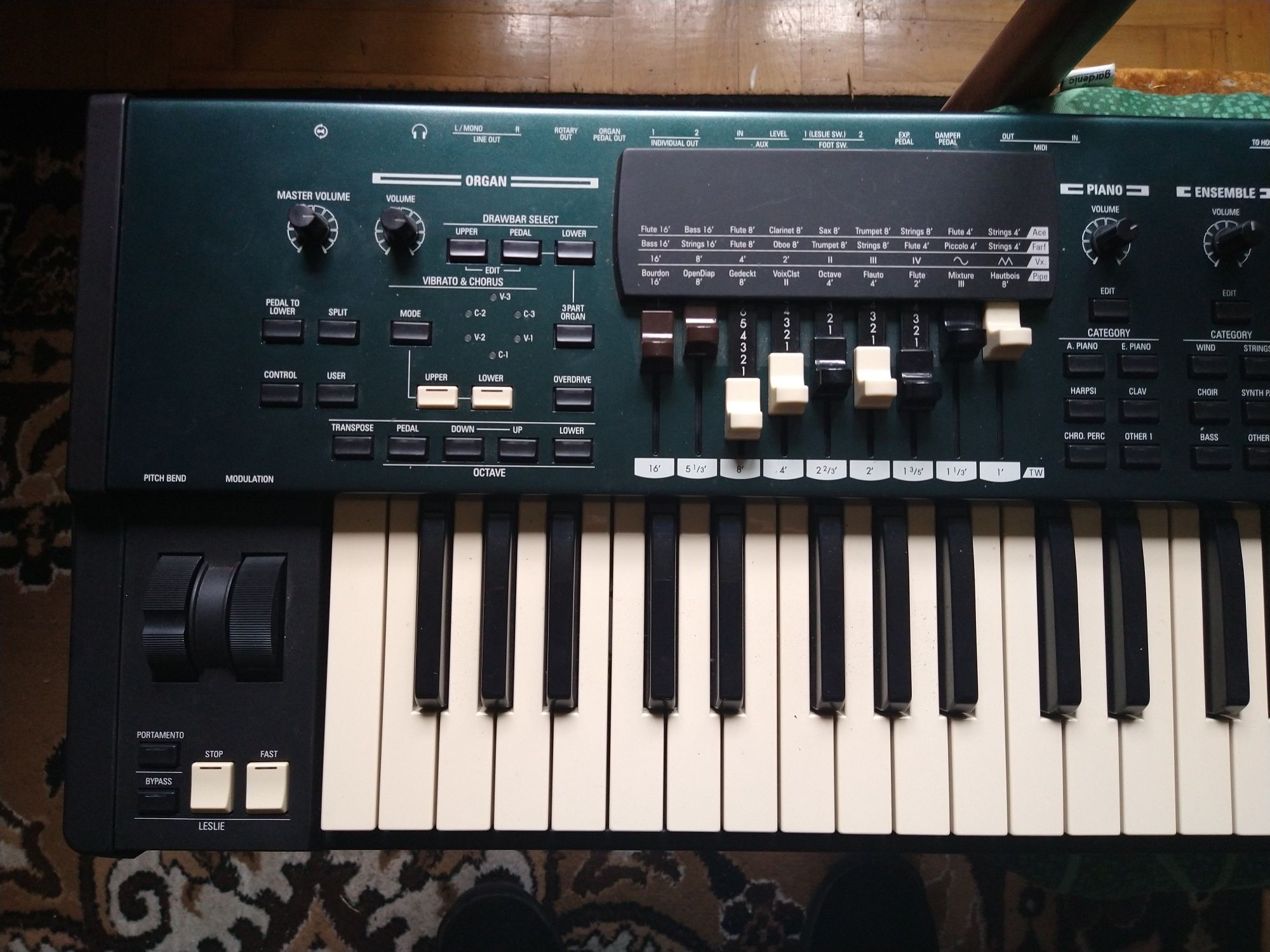 Organy Hammond sk pro 73
