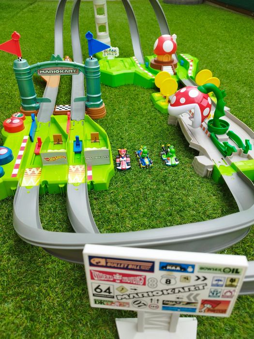Pista Hot Wheels Mario Kart + acréscimo de pista Piranha