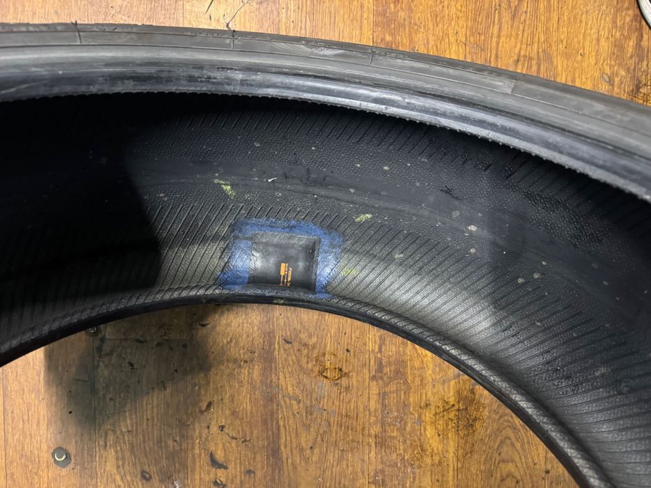 Майже нова гума 245 40 18