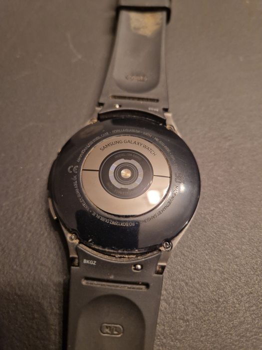 Galaxy Watch4 Classic LTE (46mm)
Kup G