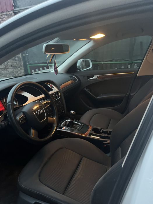 Audi a4 b8 2.0 tdi 170кс