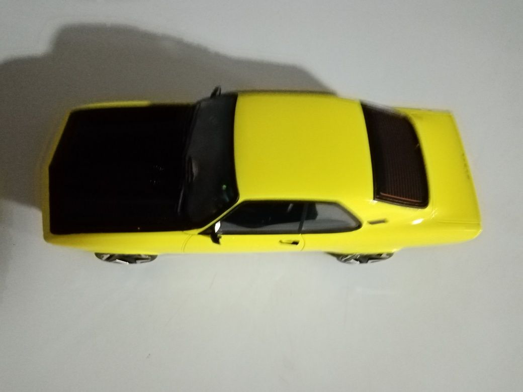 Miniaturas carros 1.18