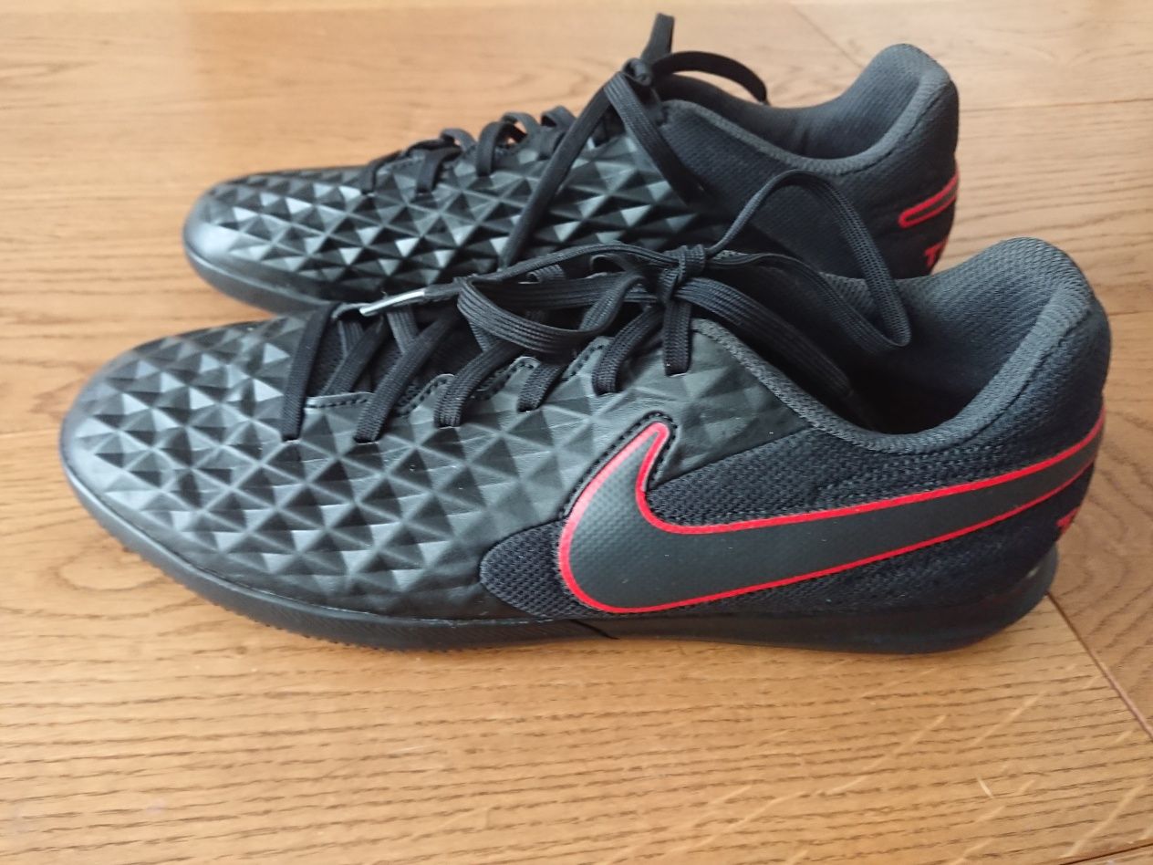 Buty Nike Tiempo rozm. 40