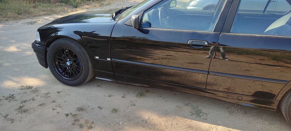 BMW E36 320 i  de livrete