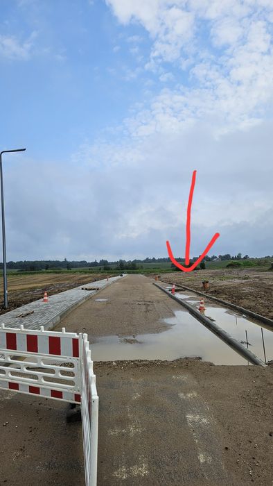 Sprzedam działkę budowlaną UZBROJONĄ 1378m2 (MPZP)