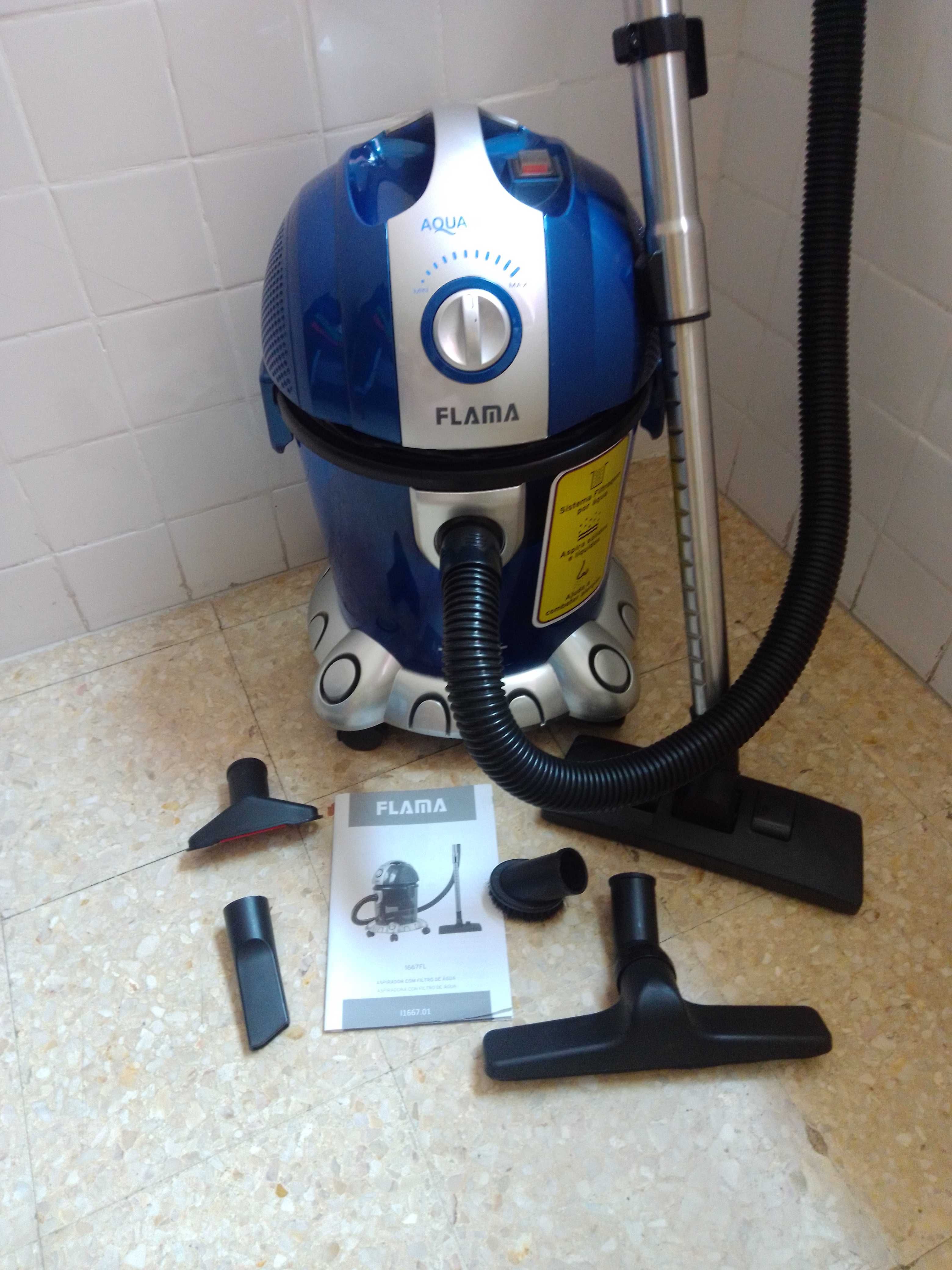 Aspirador da Flama, acessórios incluídos e manual. Com avaria.