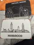Placas metal marrocos e madeira decorativas