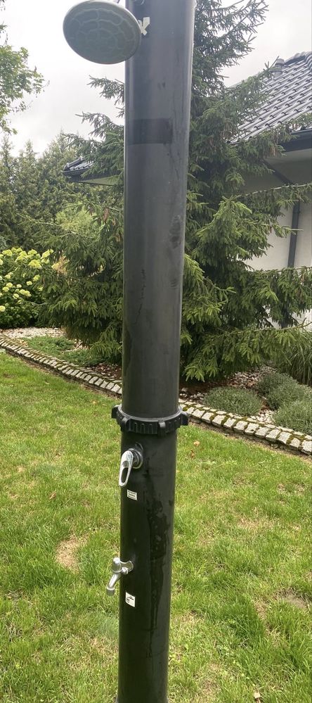 Slupek ogrodowy - kran i prysznic