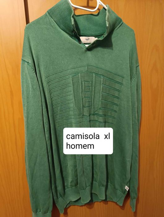 Camisolas de homem tamanho grande (novas)