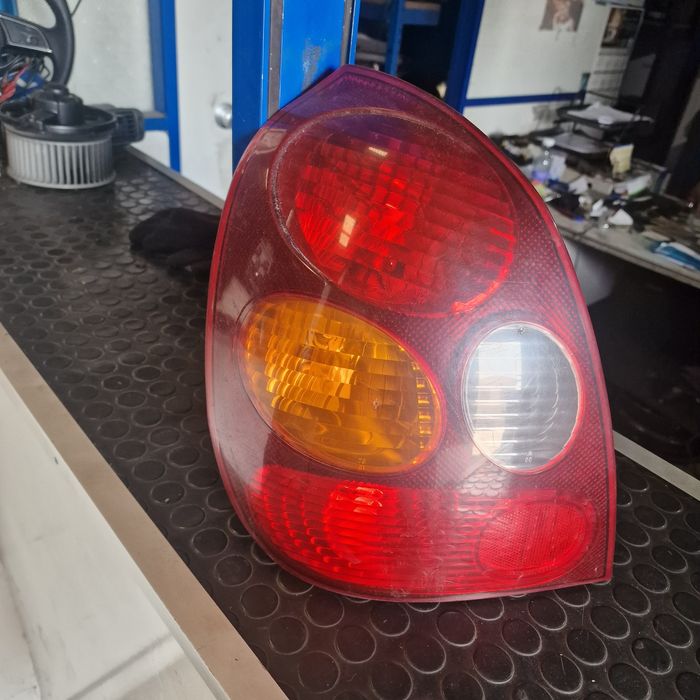 Farolins Toyota Corola 98