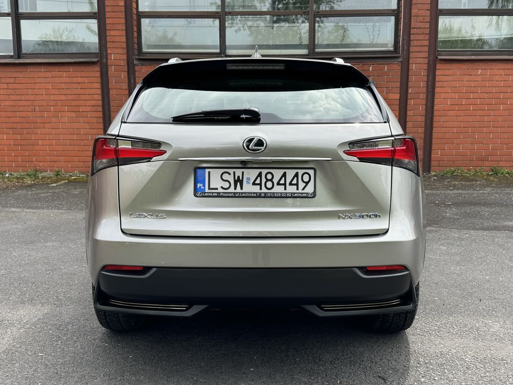 Sprzedam Lexus nx300h w stanie idealnym