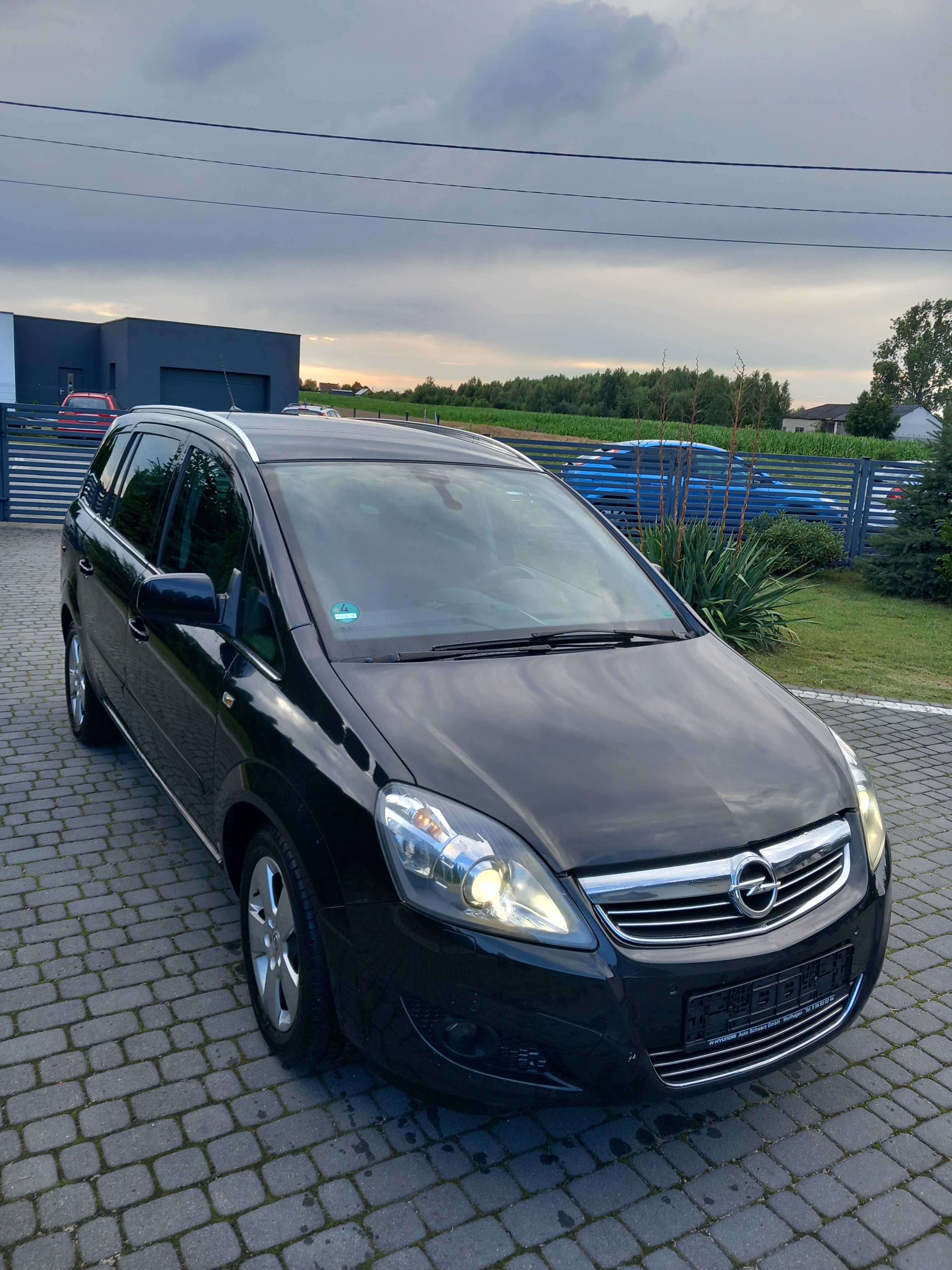 Śliczny Opel Zafira 1.7 125KM z  Xenon Nawigacja Niemiec Po Opłatach