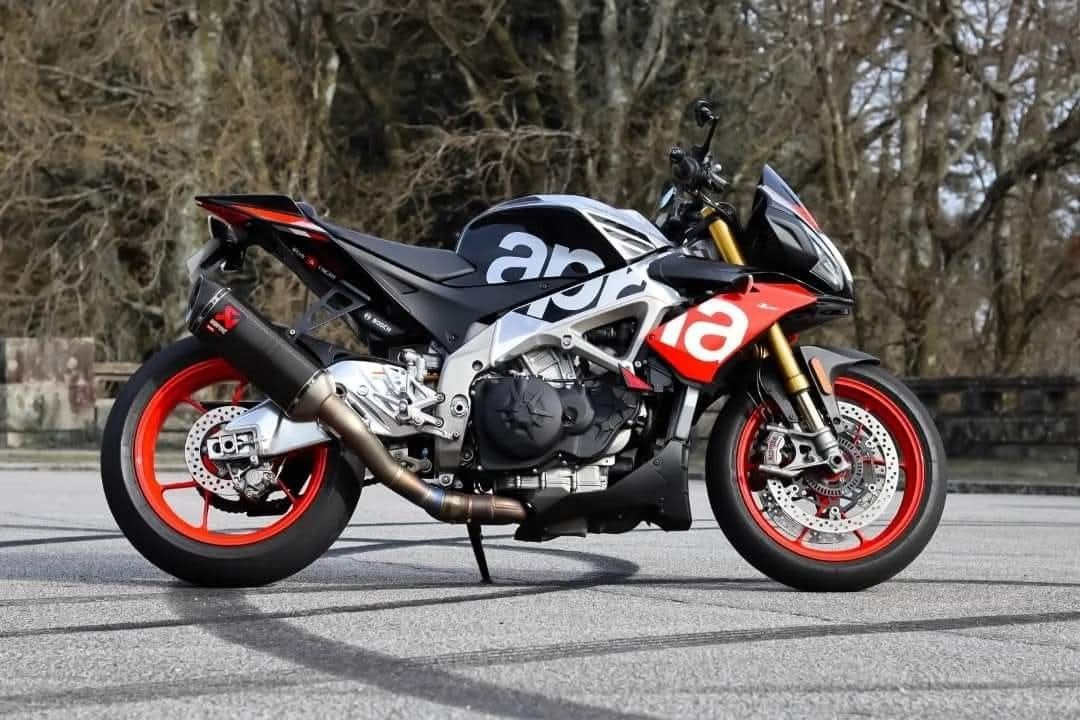 Aprilia Tuono V4 1100 Factory