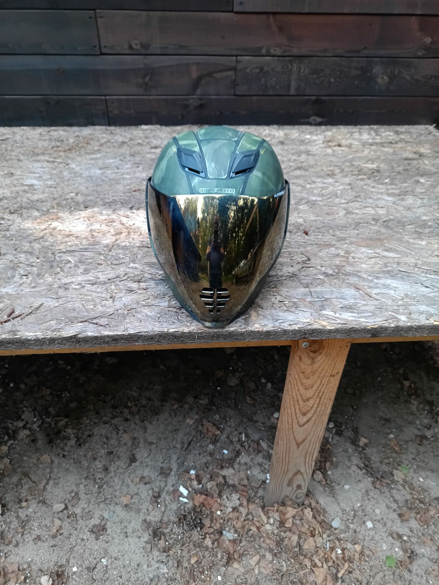 Kask motocyklowy icon
