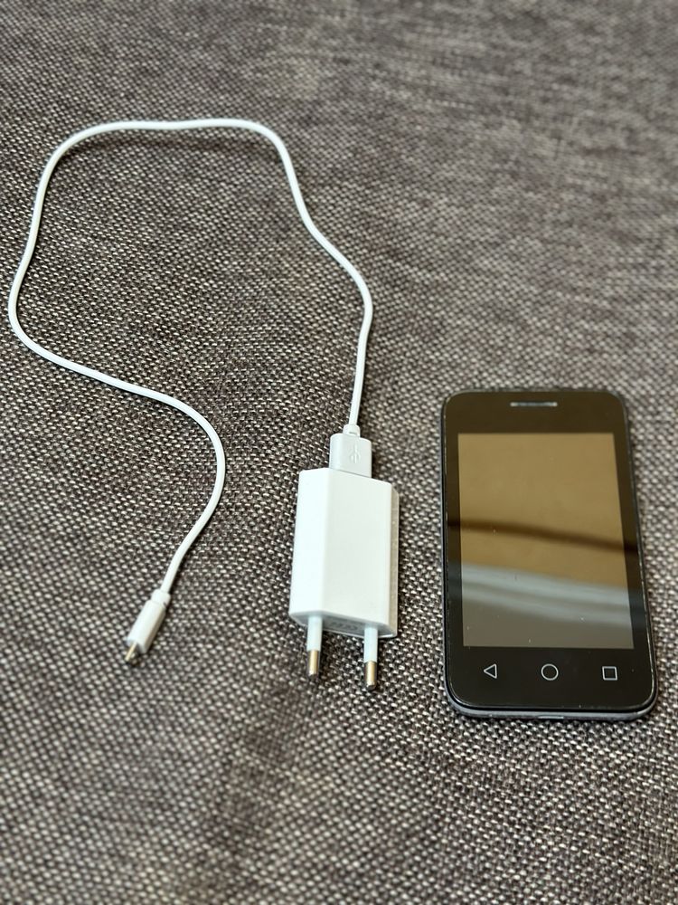 Мобільний телефон Alcatel One Touch 4009D Dual Sim